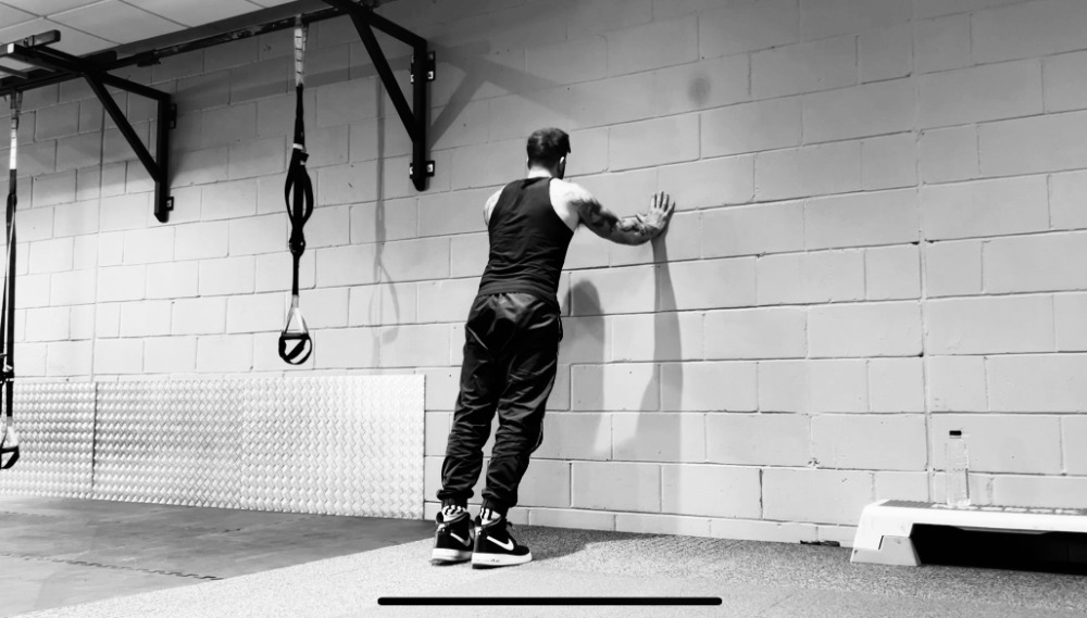 wall press up 2